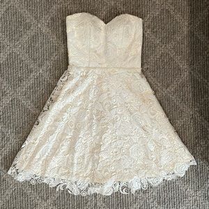 Grace Karin cream colored strapless corset back lace dress size 2 court wedding?
